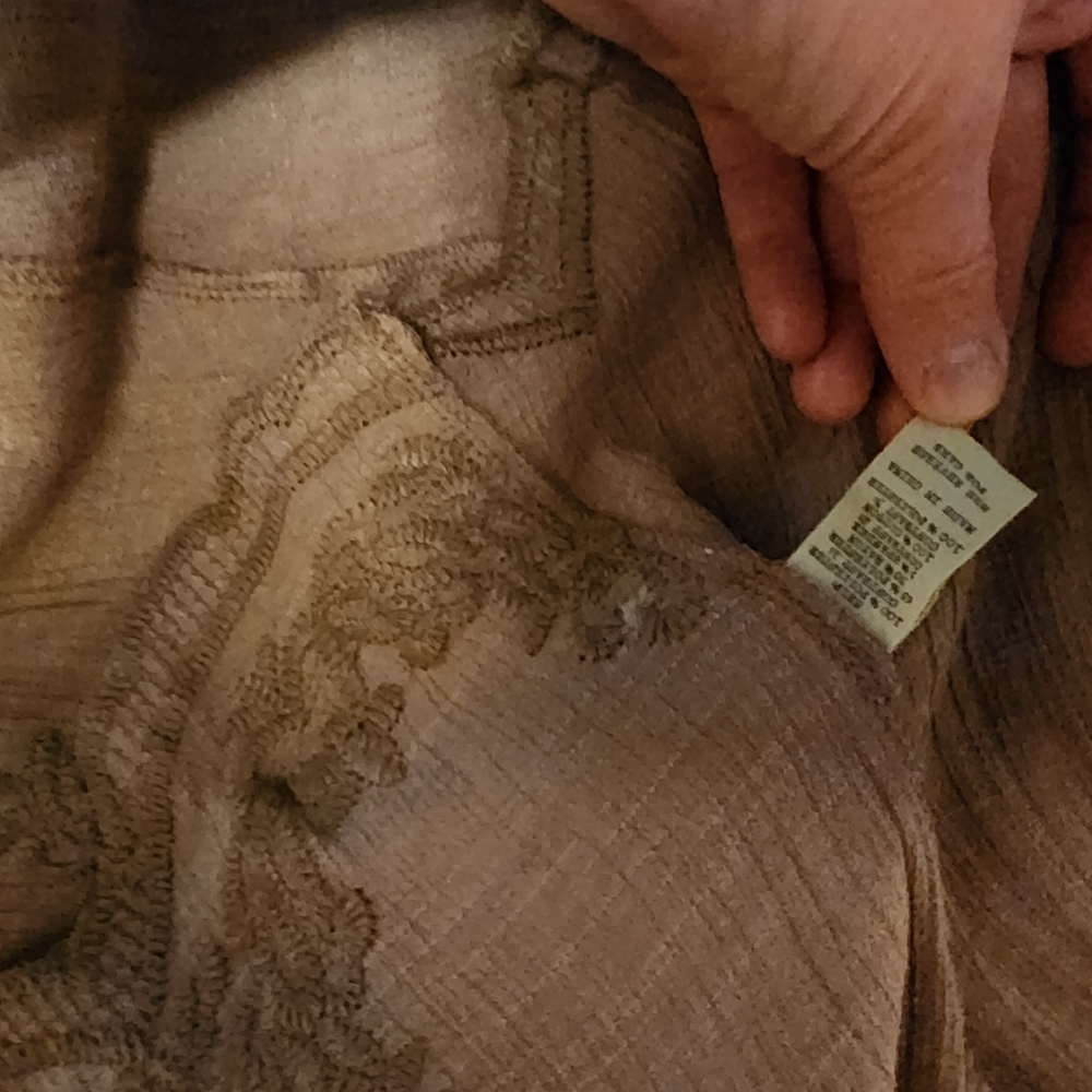 BKE Gimmicks Open Back Shirt - Picture 11 of 12